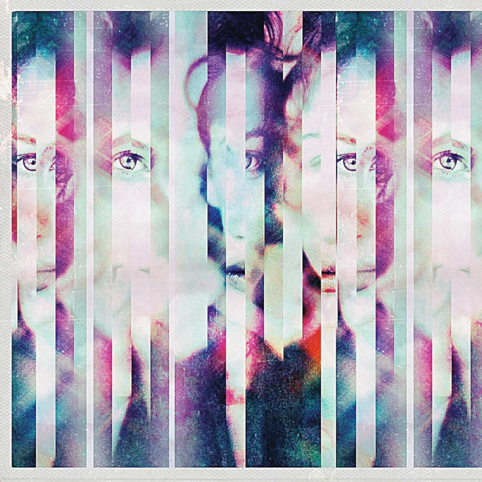 Fragmentiertes Porträt mit vielfach gespiegelten Augen aus Shifting Perspectives